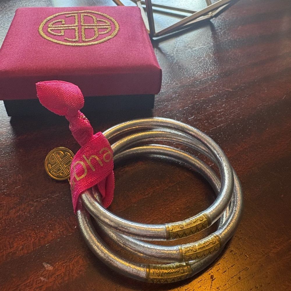 Budha Girl Silver Bangles